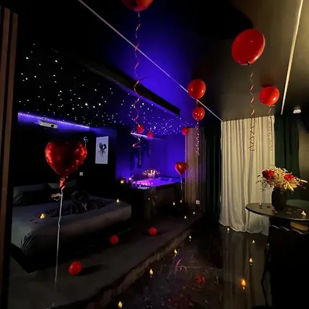 Nuit Romantique Jacuzzi Prive Toulouse Exterior photo