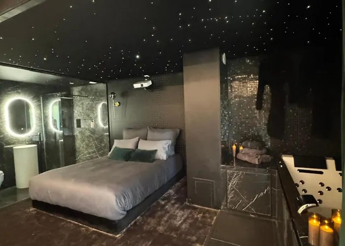 One Night Love Room Unique